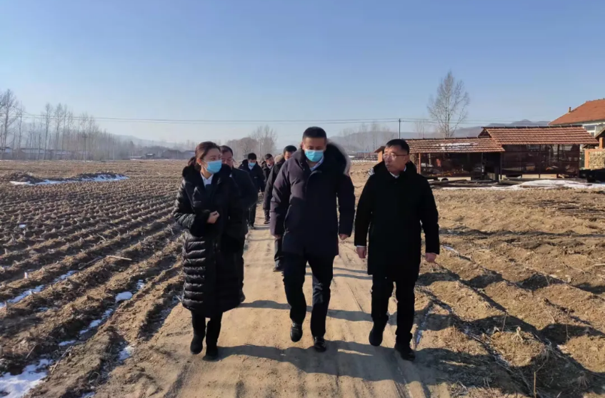 践行国企担当，助力乡村振兴--pa集团官网集团、温泉集团前往驻村工作队走访慰问