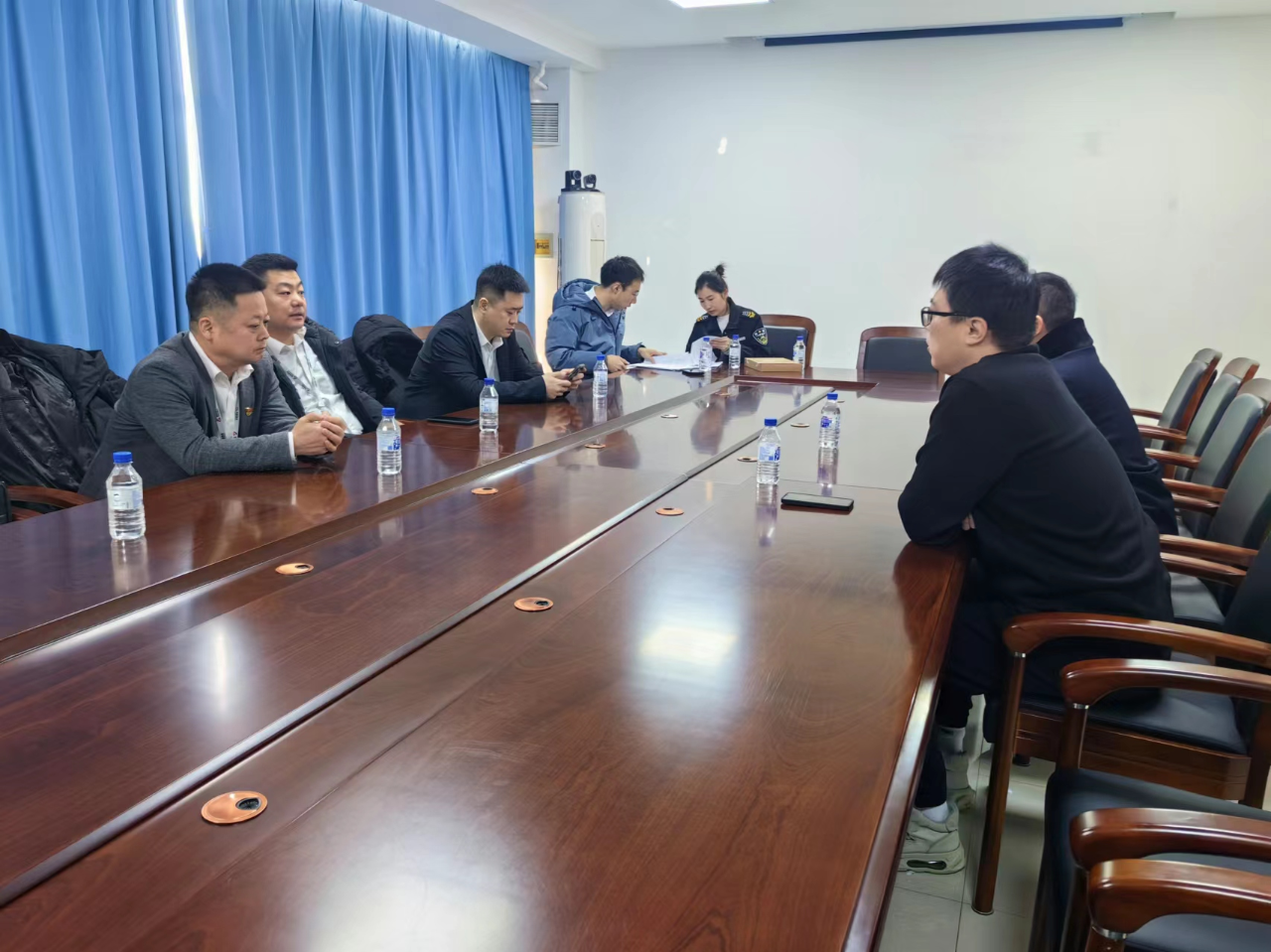 驰而不息纠“四风” 风清气正过佳节——pa集团官网集团纪委开展节前纠“四风”监督检查工作