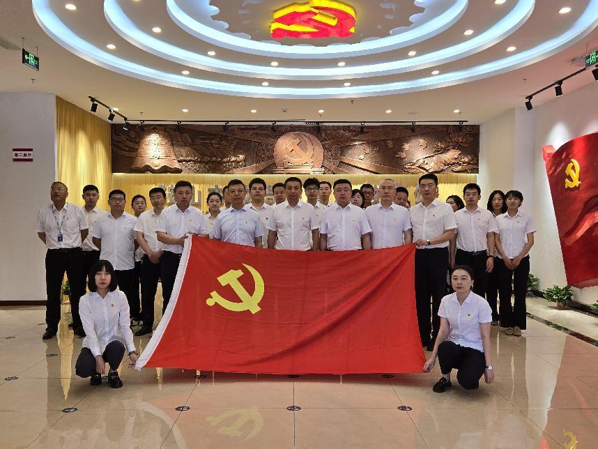 pa集团官网集团纪委组织党员干部参观警示教育馆